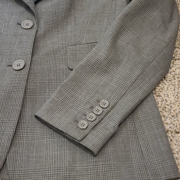 Victoria's Secret Plaid Jacket - Picture 8 of 11